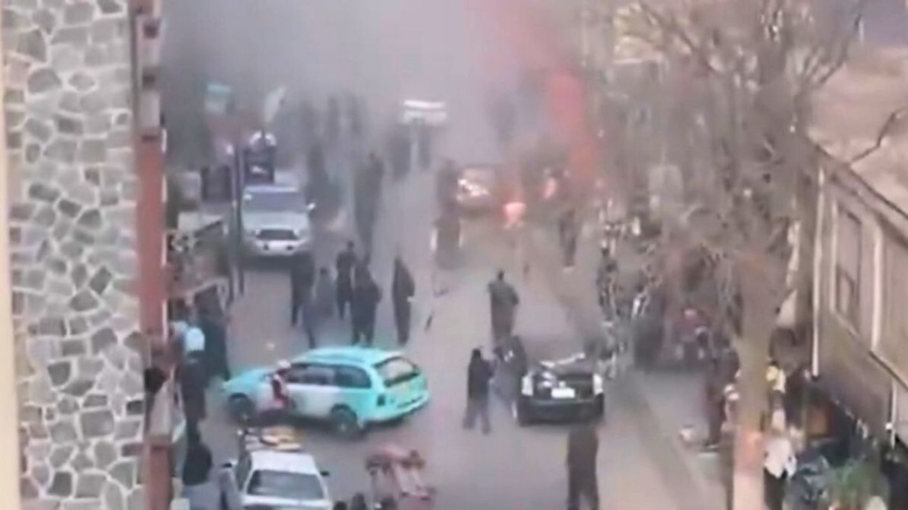 Explosión en un hotel en la zona comercial de Kabul, con víctimas