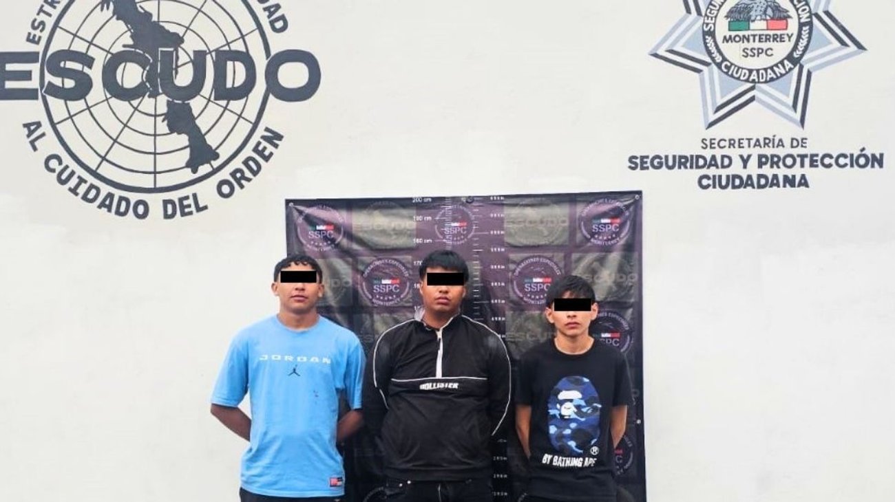 Detienen a siete jóvenes con drogas en el Centro de Monterrey