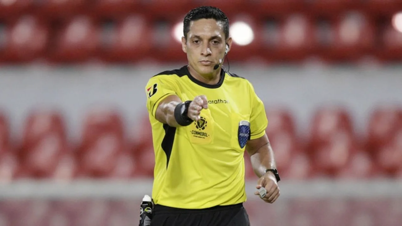 Solo capitanes podrán reclamar a árbitros en torneos de Conmebol
