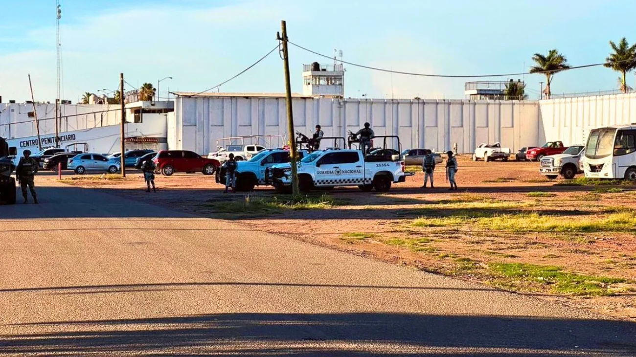 Riña en penal de Sinaloa deja tres muertos y un herido