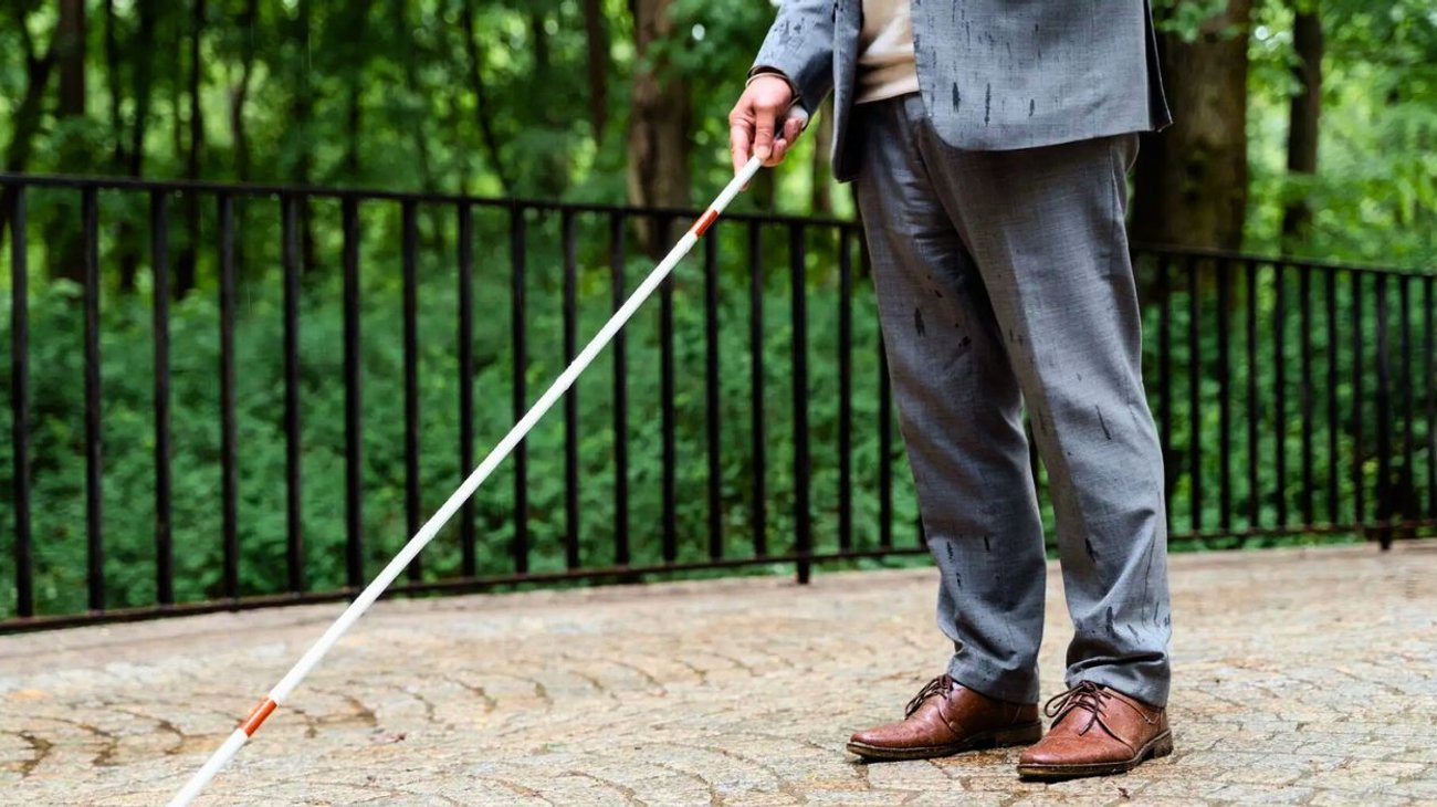 Finge ser ciego; cobra más de un millón de euros durante 50 años