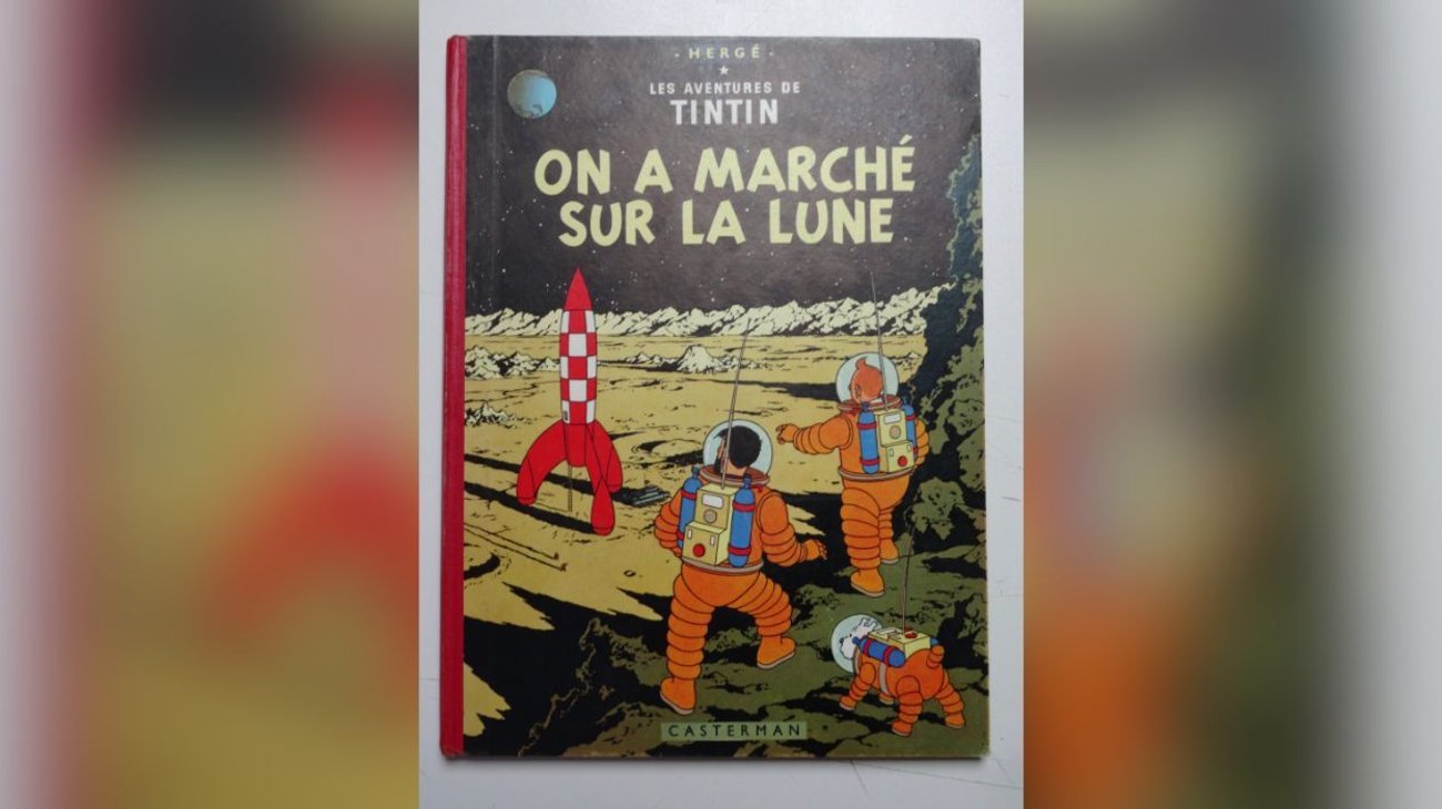 Subastan cómic de Tintin firmado por astronautas de 'Apollo'