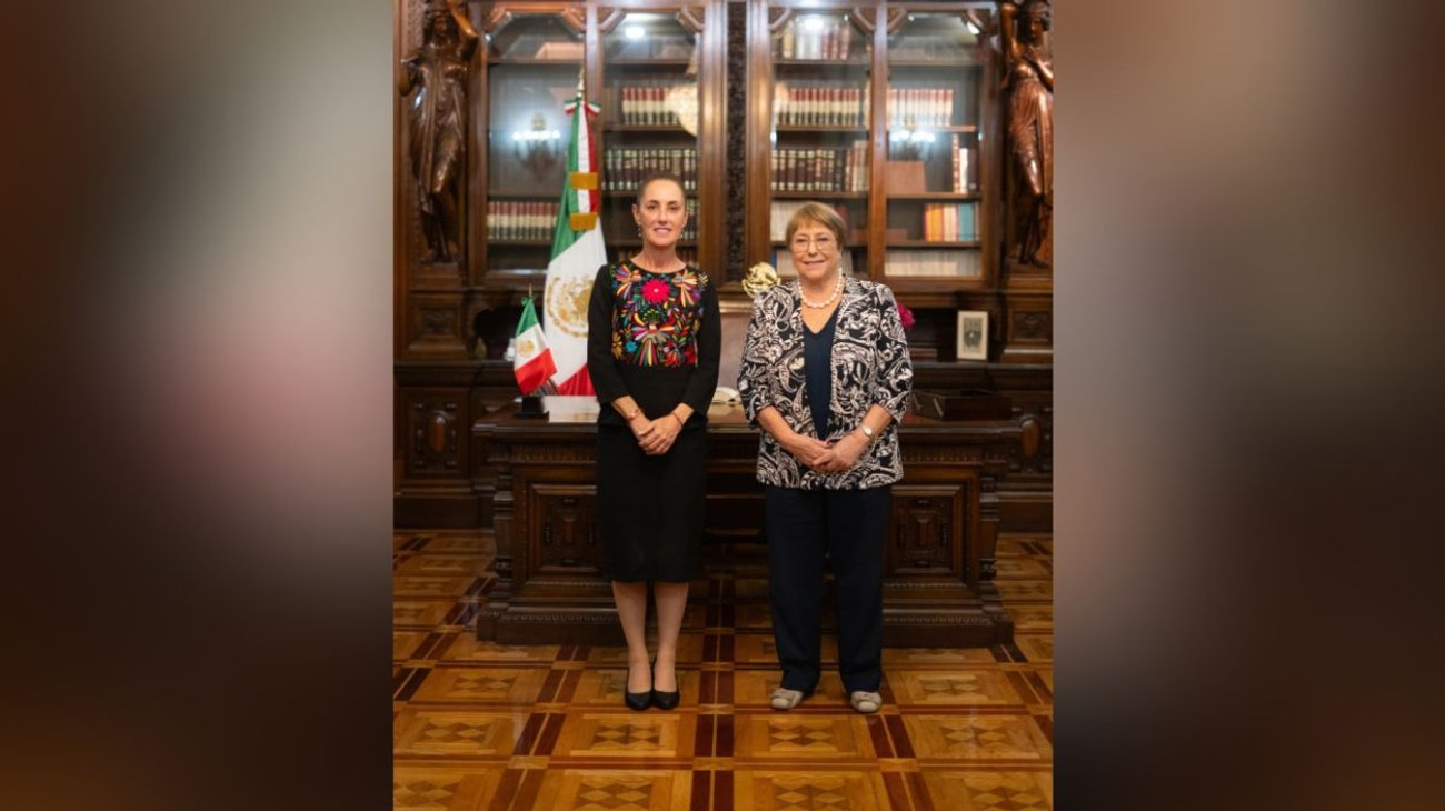 Claudia Sheinbaum recibe a Michelle Bachelet en Palacio Nacional