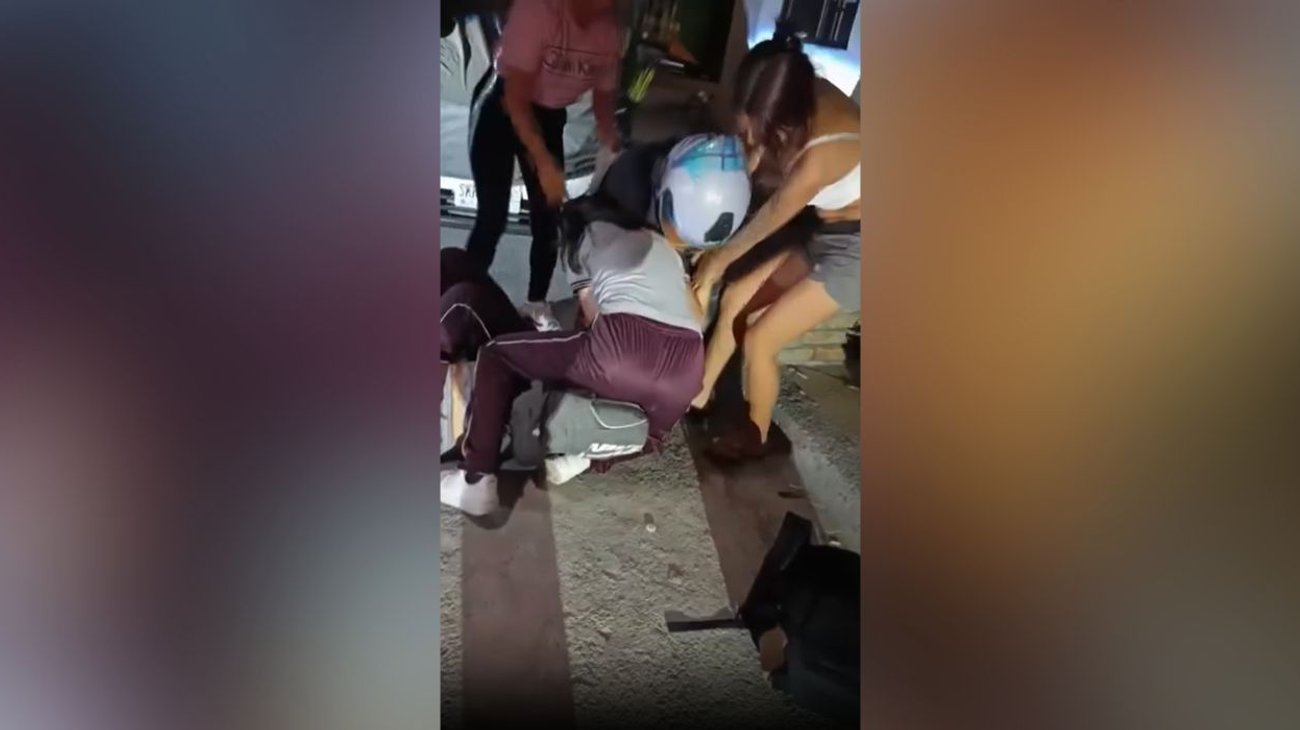 Denuncian constantes peleas de alumnas de secundaria en Escobedo