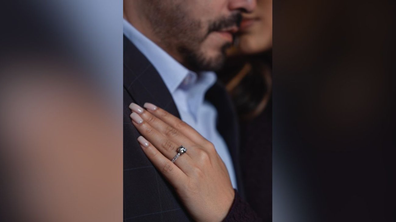 Lupillo Rivera y Tania Pimentel se comprometen