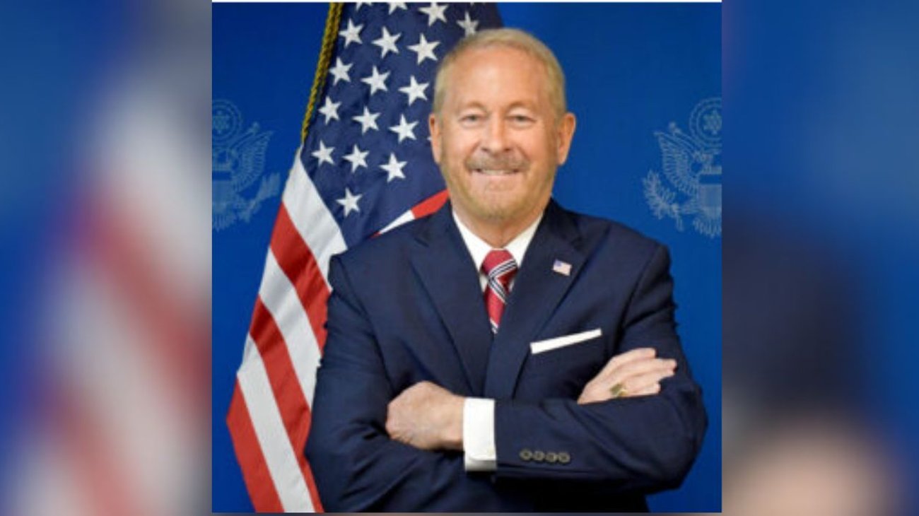 Embajador de EUA Ronald Johnson reconoce al Gobierno de México