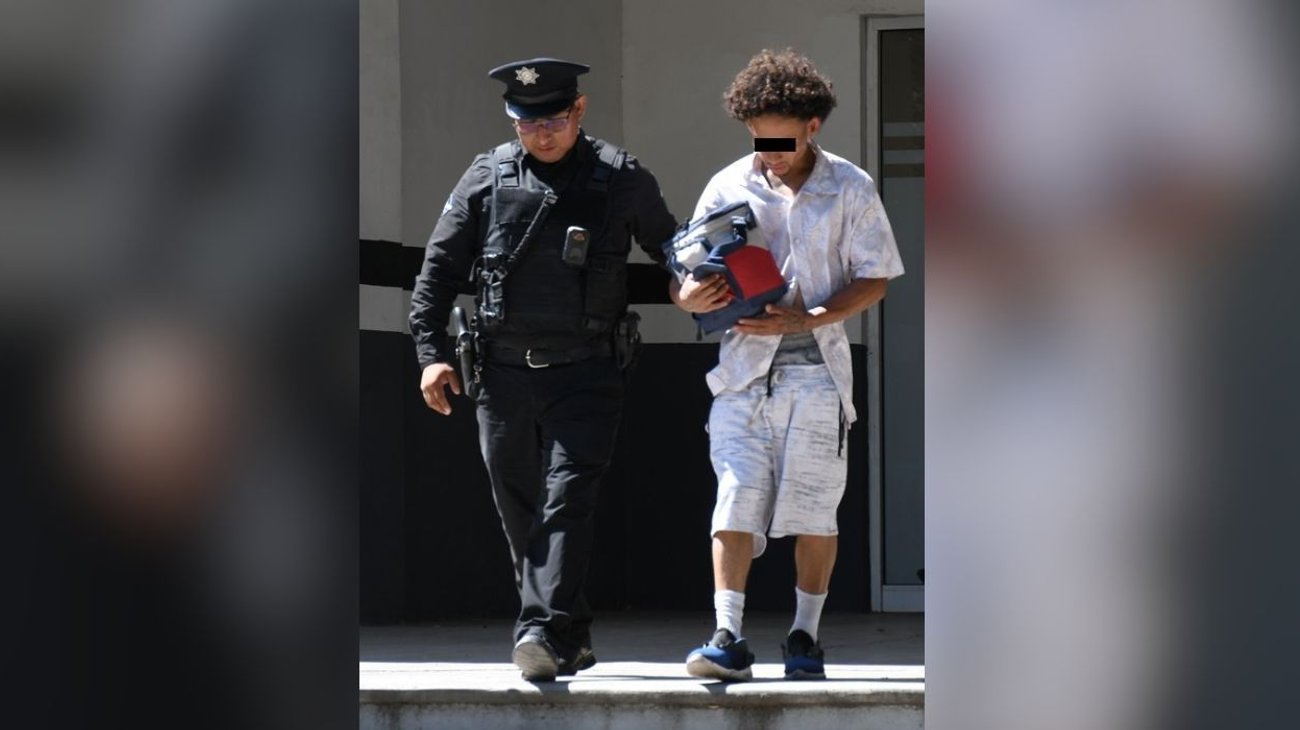 Hondureño es detenido por agredir a policías de Monterrey