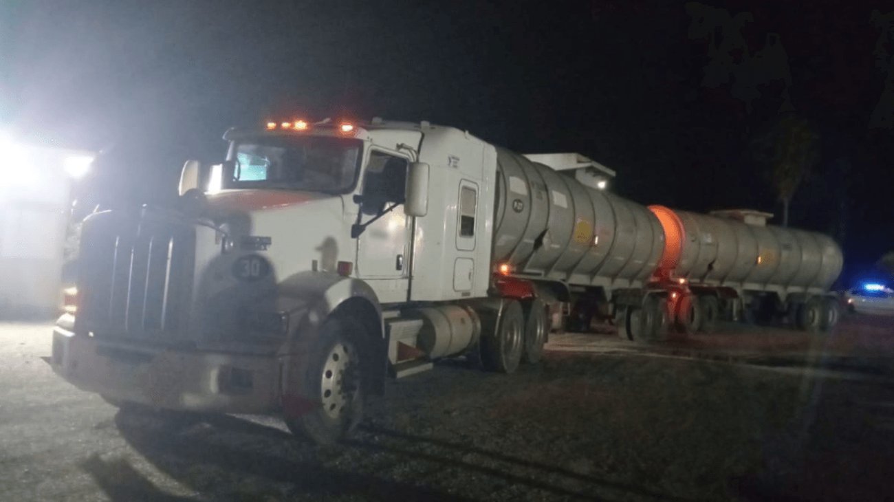 Incautan 60,000 litros de hidrocarburo en Linares