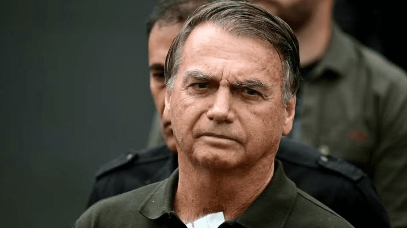Detienen a Bolsonaro por intentar violar arresto domiciliario