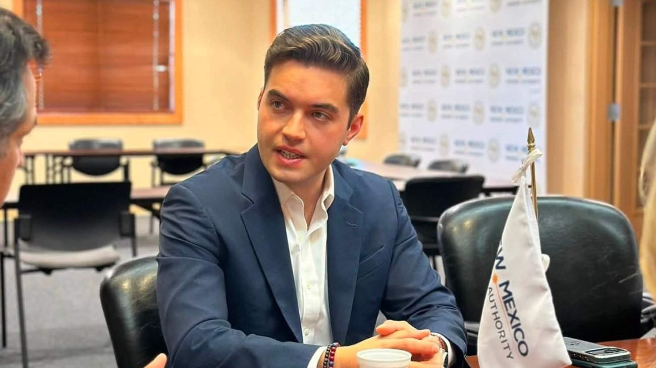 Propone Elizondo prohibir figura de 'cadeneros' en antros  