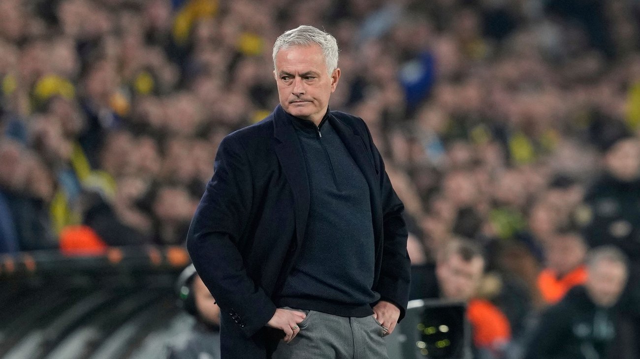 Jose_Mourinho_deja_Fenerbahce_tras_no_clasificar_en_la_Champions_6a5e10b654