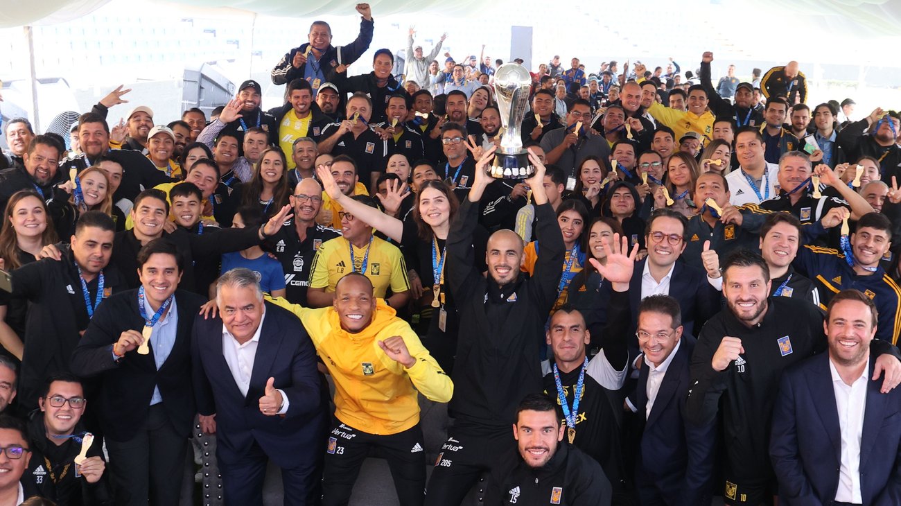 Convive Tigres con colaboradores de Sinergia Deportiva