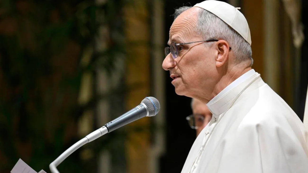 'La paz volverá si dejamos de movernos como predadores': León XIV