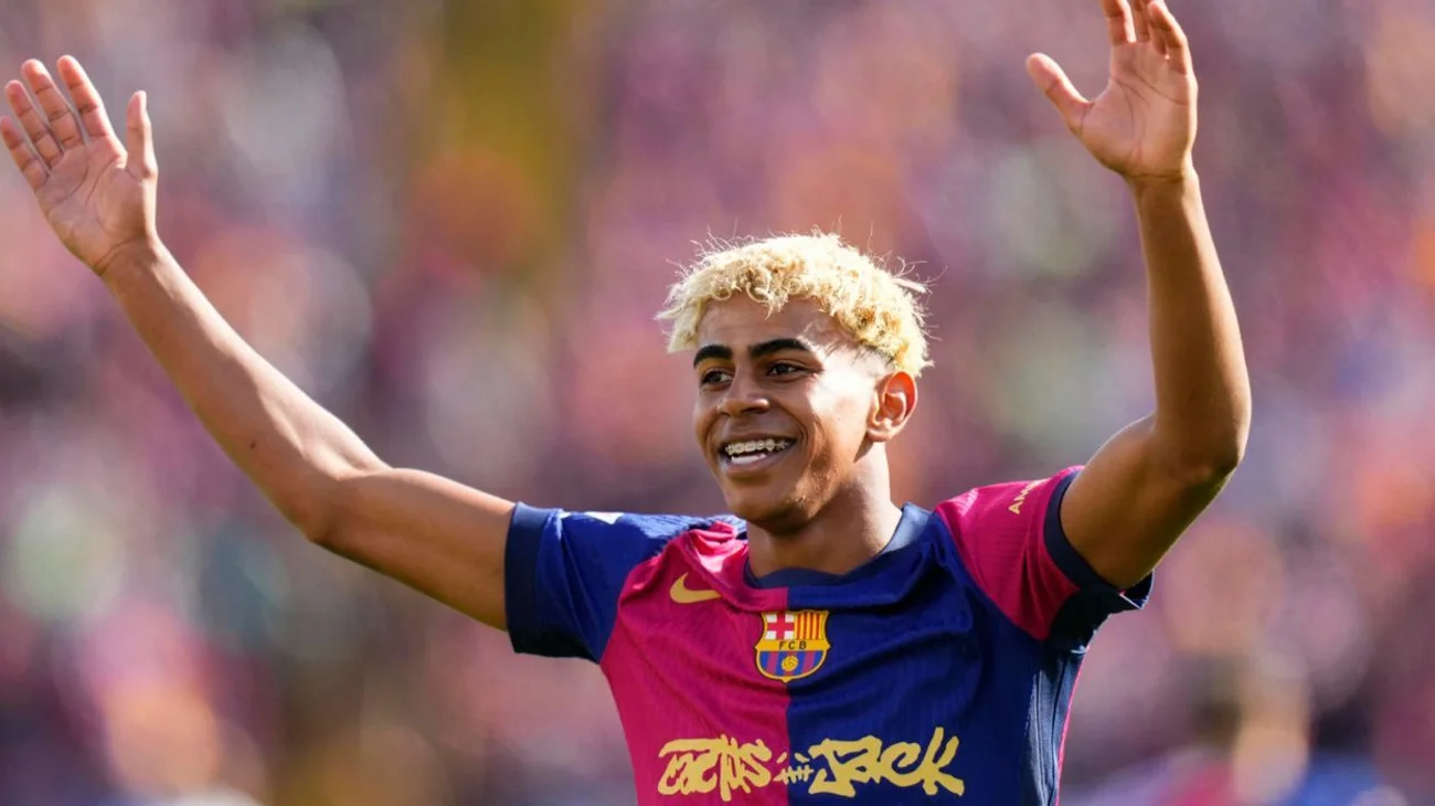 Lamine Yamal amplía su contrato con el Barcelona hasta 2031