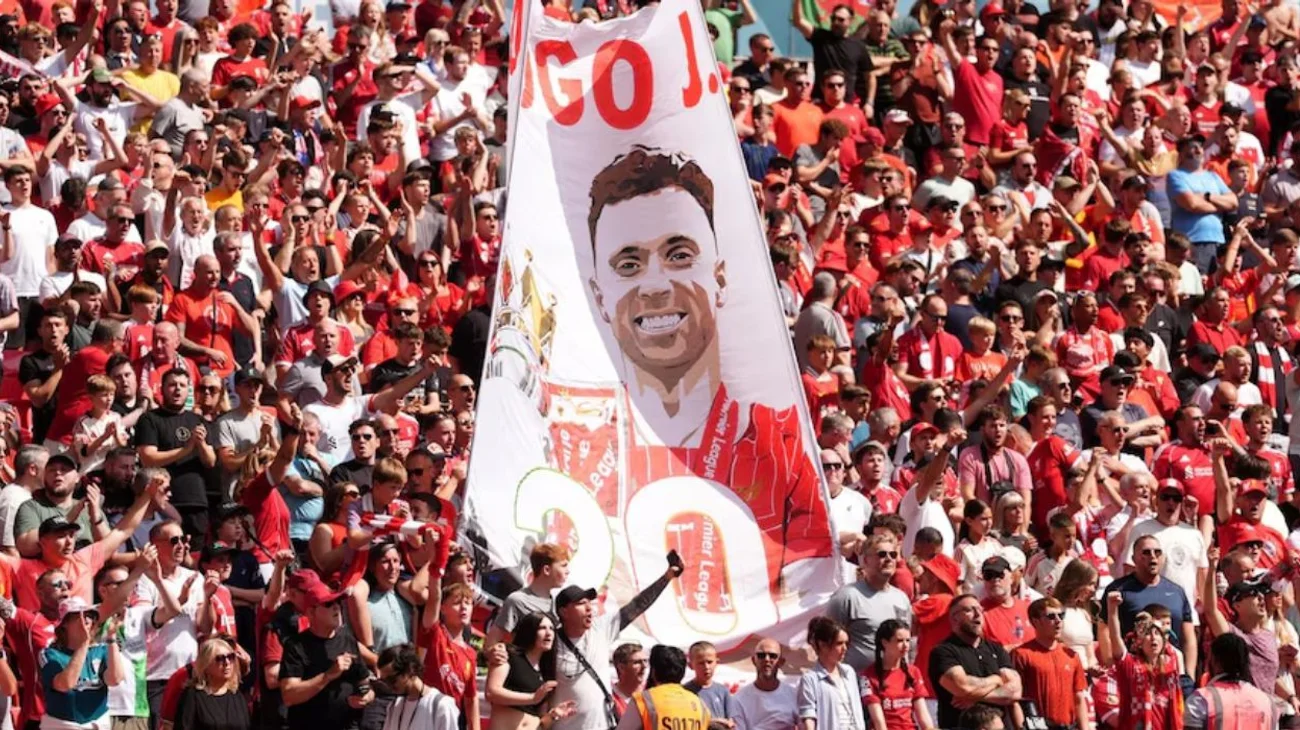 Liverpool y Crystal Palace homenajean a Diogo Jota