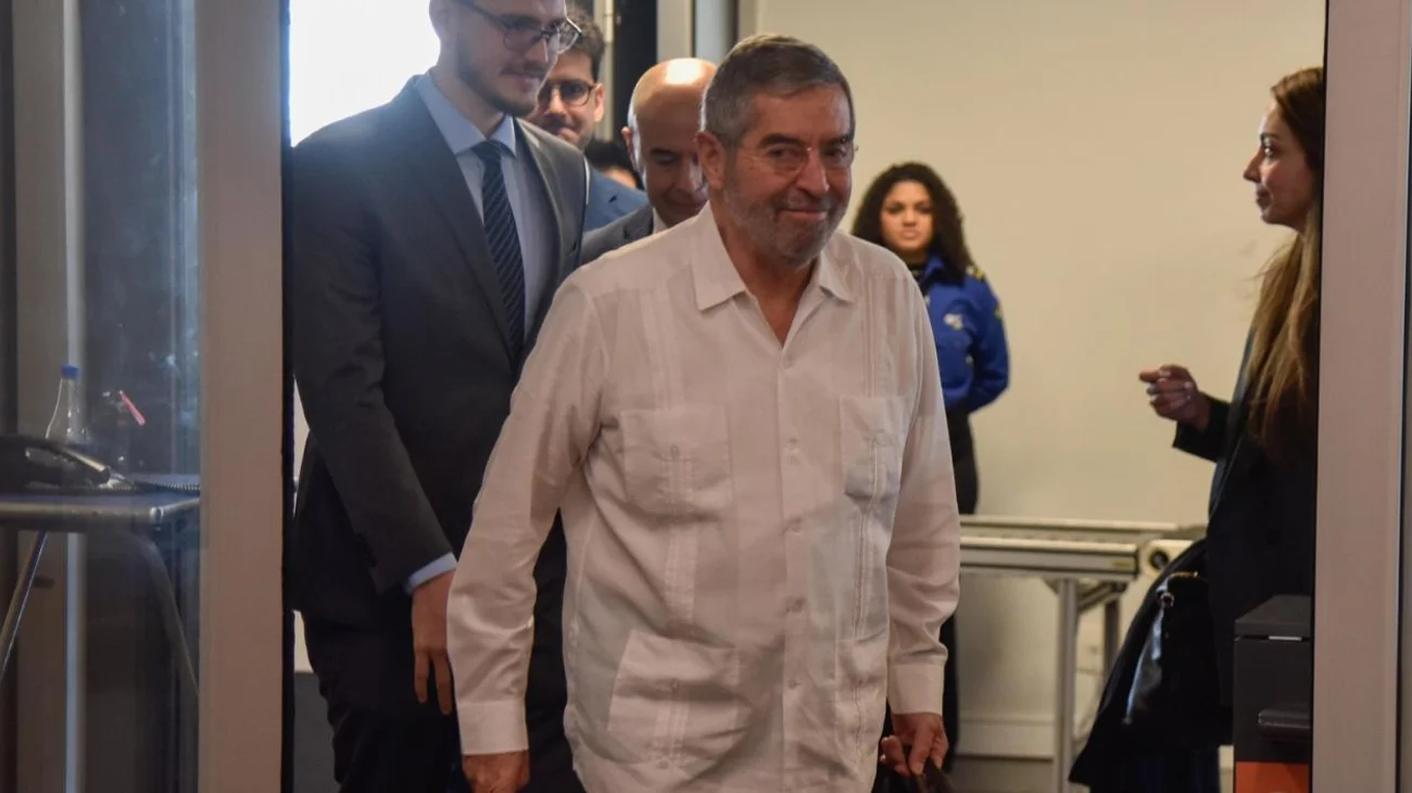 Llega canciller De la Fuente a Río para la Cumbre de los BRICS