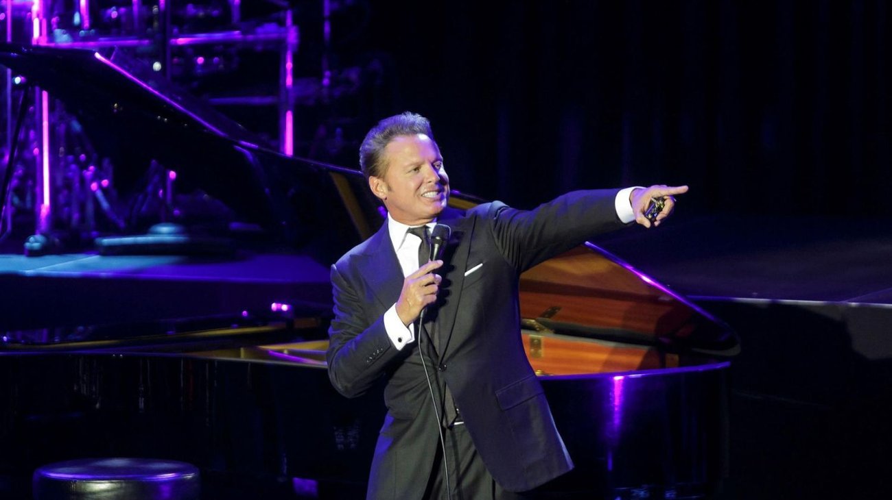 Luis Miguel pospone conciertos de fin de año en Acapulco