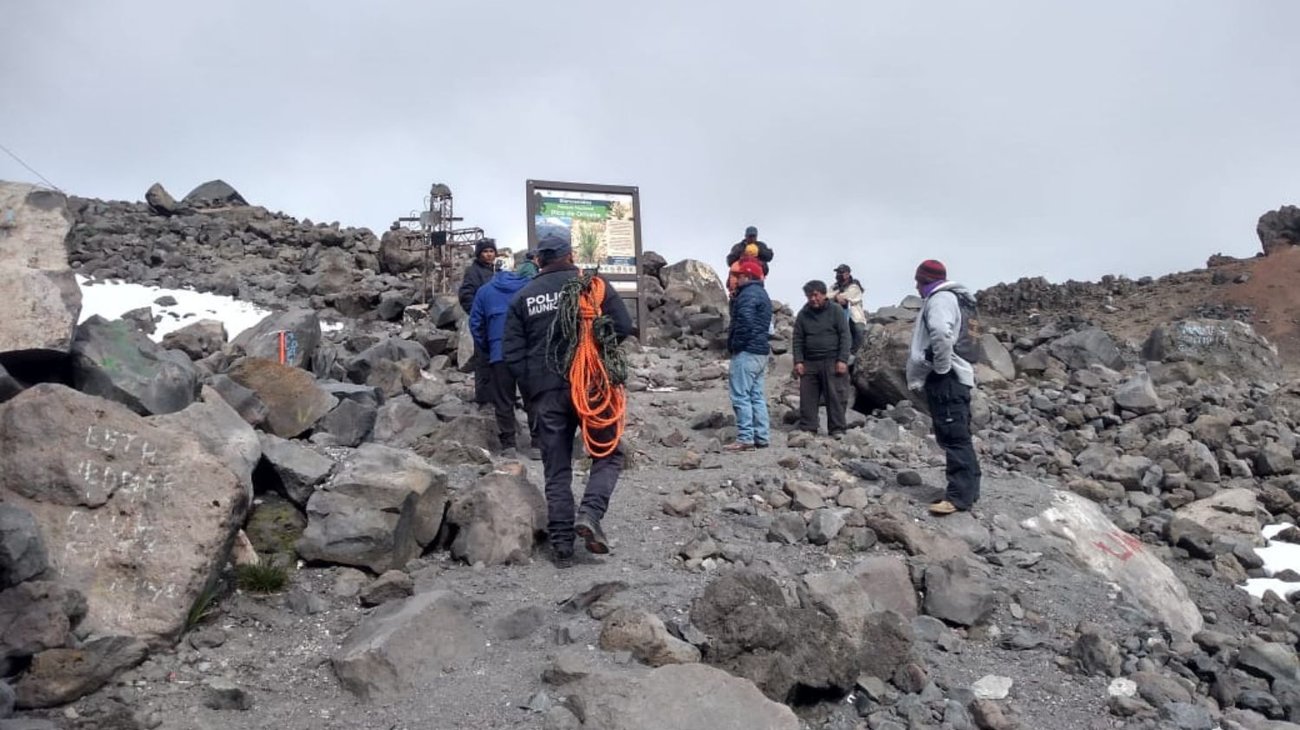 Mueren cuatro alpinistas al caer de volcán Pico de Orizaba