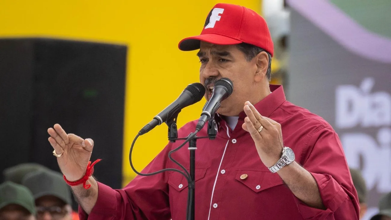 Asegura Maduro que el tiempo de 'las órdenes en inglés' se acabó