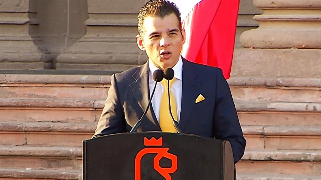 Son rescatistas un orgullo para el estado: Mike Flores