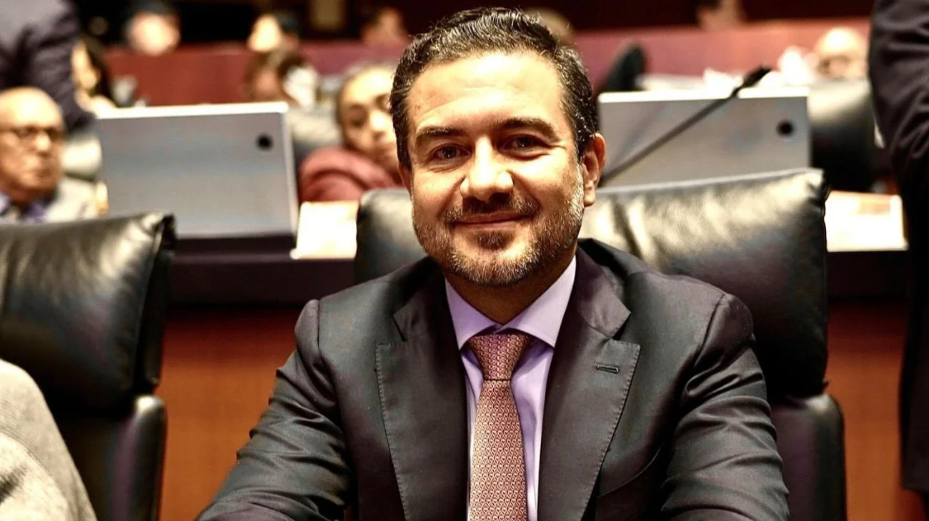 Retira Miguel Yunes afiliación hacia Morena tras polémica