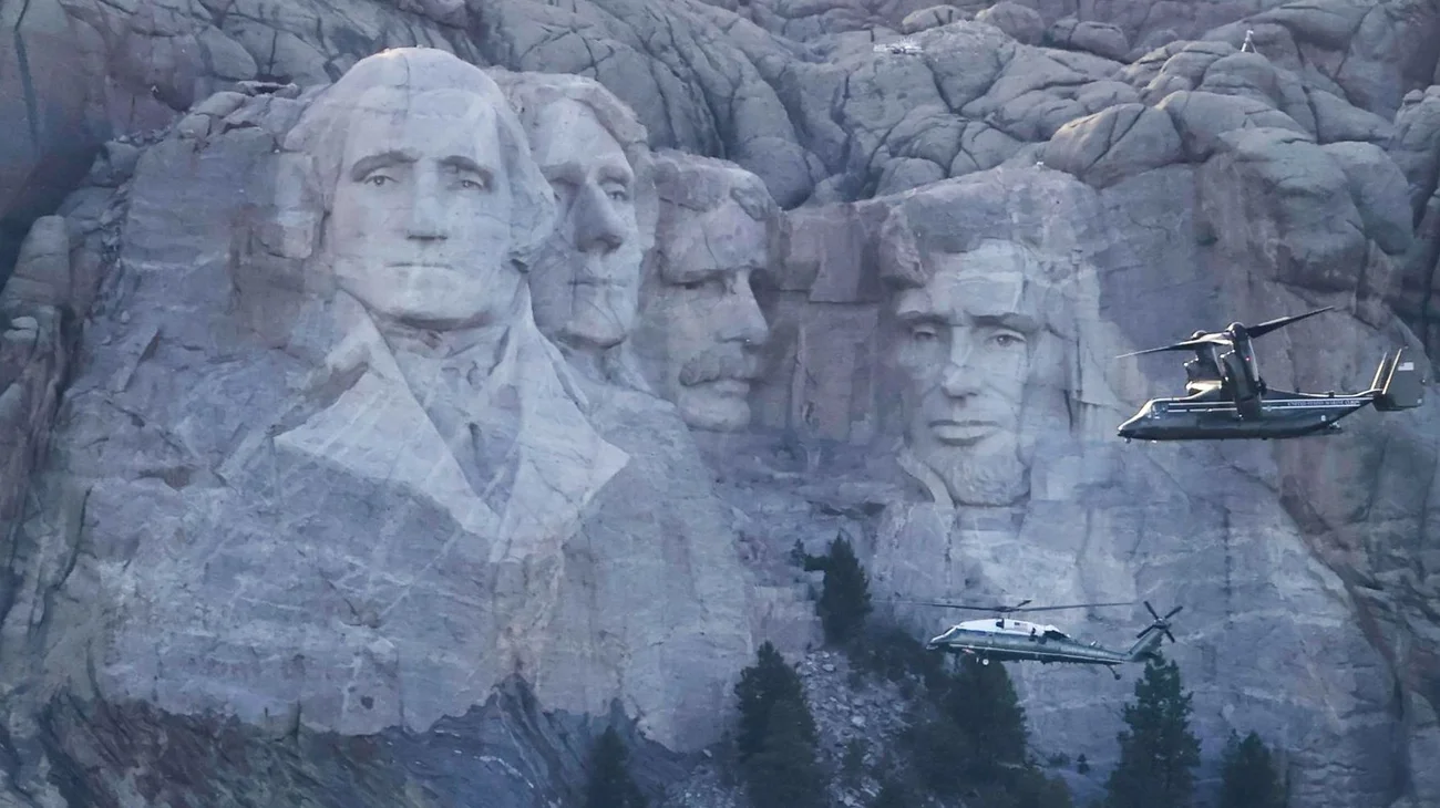 Trump buscaría integrar su rostro al Monte Rushmore