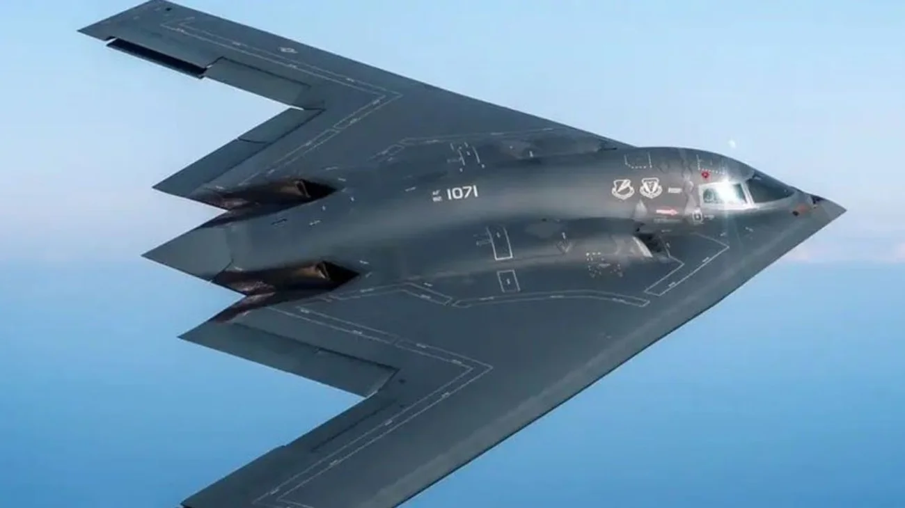 Moviliza EUA bombarderos B-2; mientras Trump analiza atacar Irán