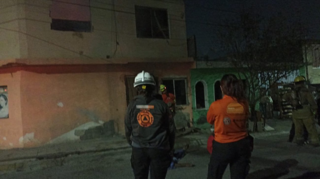 Muere hombre en su casa tras incendio en Santa Catarina