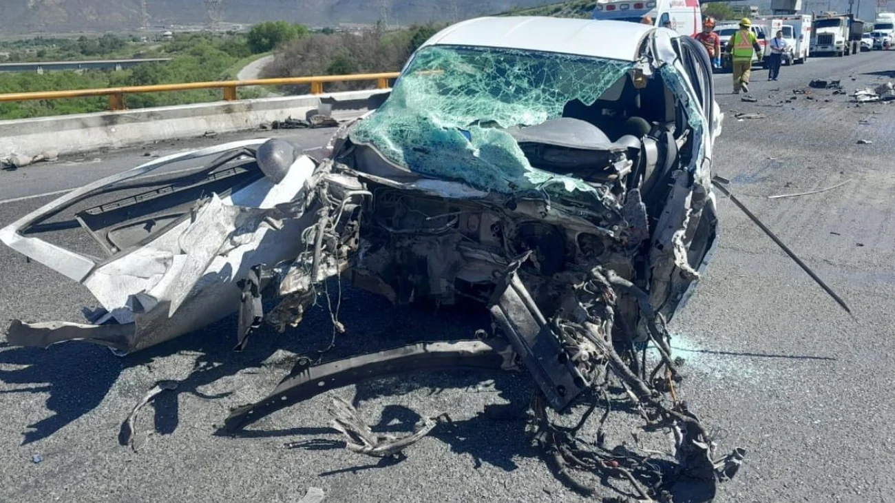 Mueren_dos_hombres_tras_choque_frontal_en_Ramos_Arizpe_e4b9dd90dd