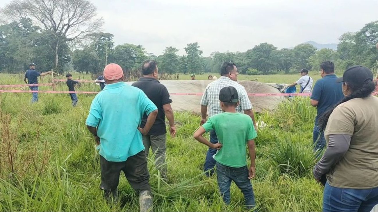 Mueren_menor_y_su_tio_tras_ser_impactados_por_un_rayo_en_Veracruz_d56cdf0db5