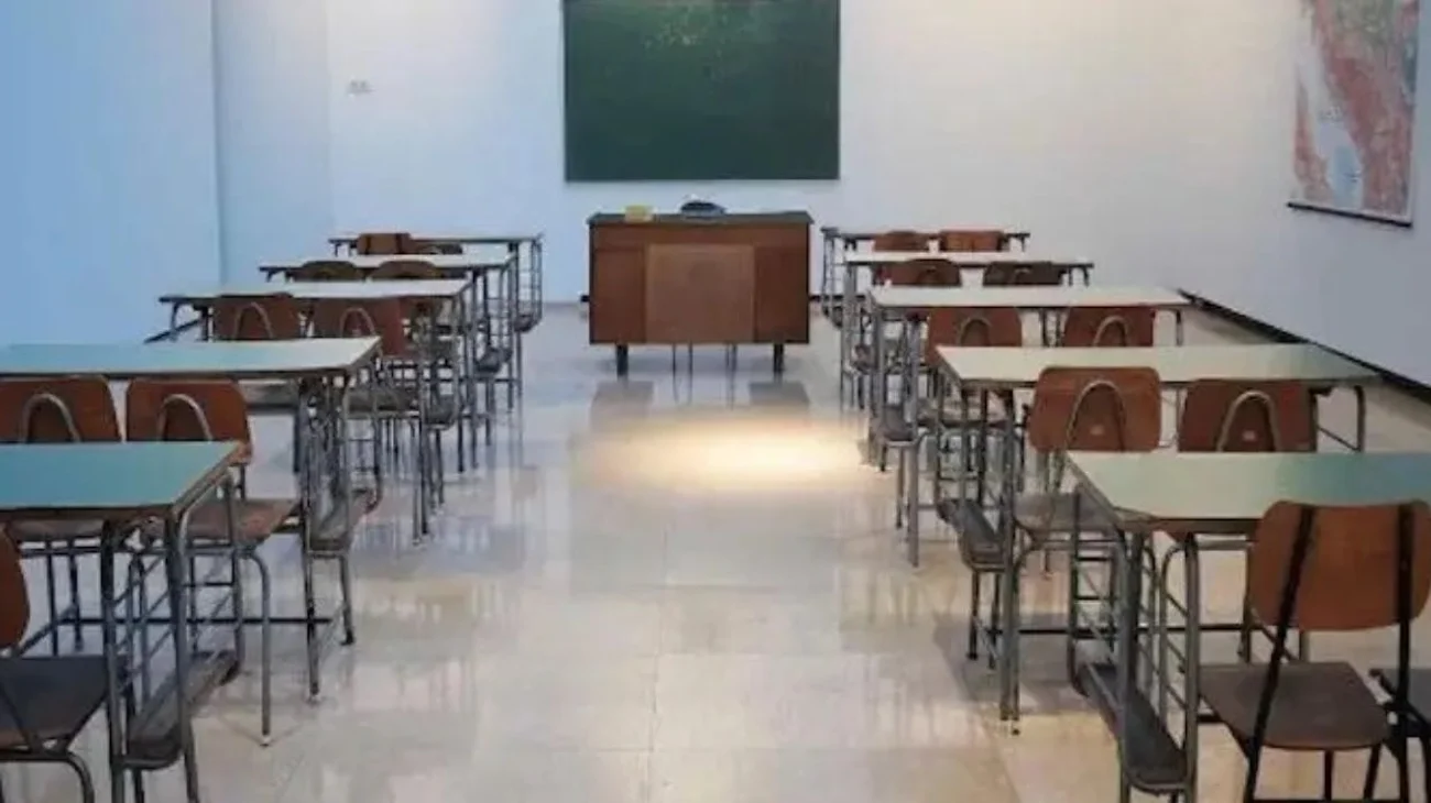 Niña apuñala a compañero por acusarla de copiar examen