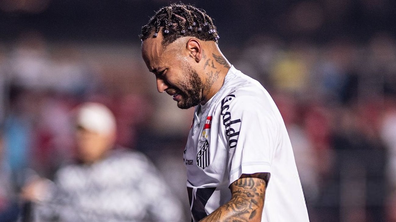 Neymar sufre edema muscular y es duda en la convocatoria