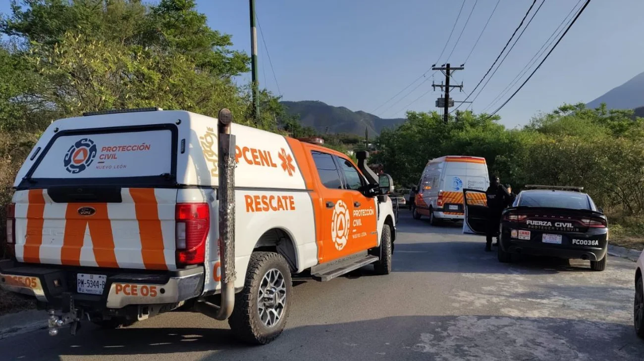 Incendio en una casa deja dos personas fallecidas en Monterrey