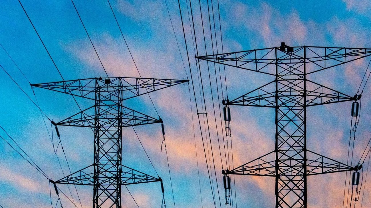 Regresa energía eléctrica en colonia 10 de marzo tras protesta