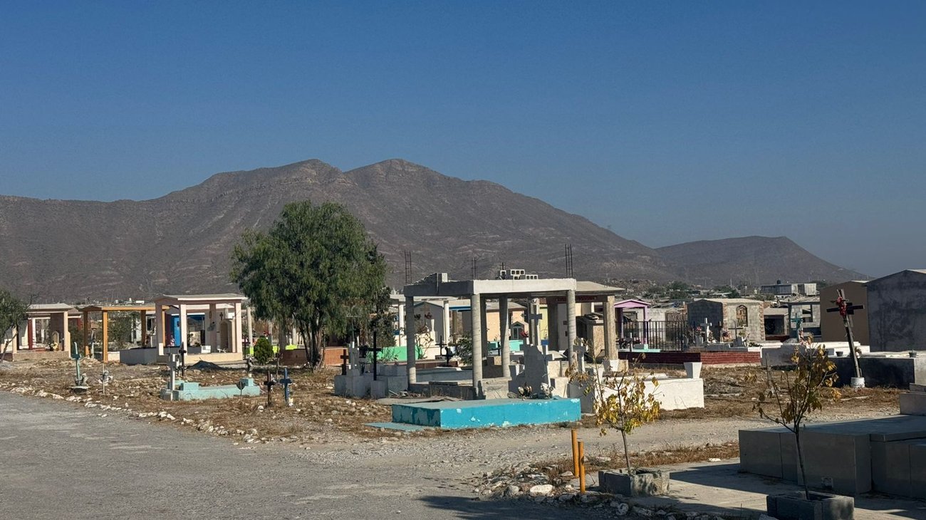Toma precauciones al visitar panteones durante el Día de Muertos