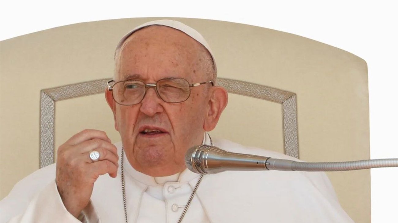 Papa pide a mexicanos ayudar las víctimas en Acapulco