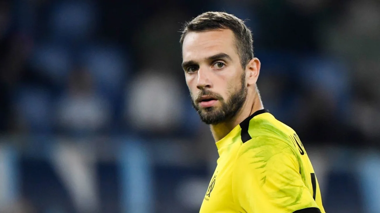 Pau López deja al Toluca y apunta a regresar al Betis