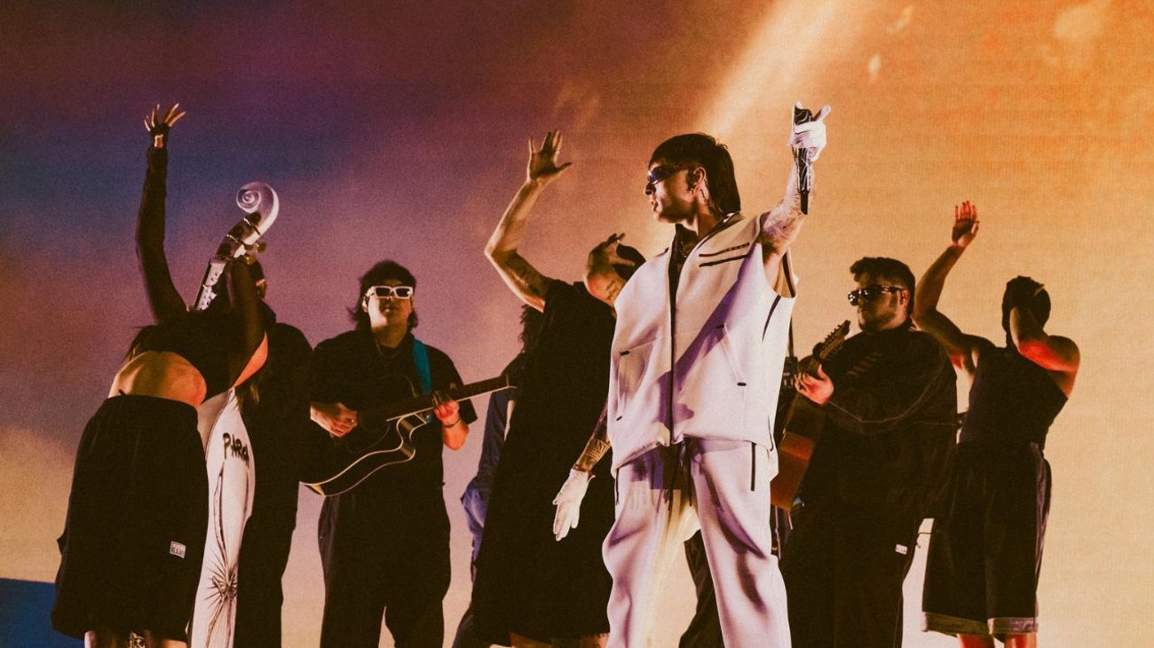 Peso Pluma rinde tributo a la música mexicana en Coachella