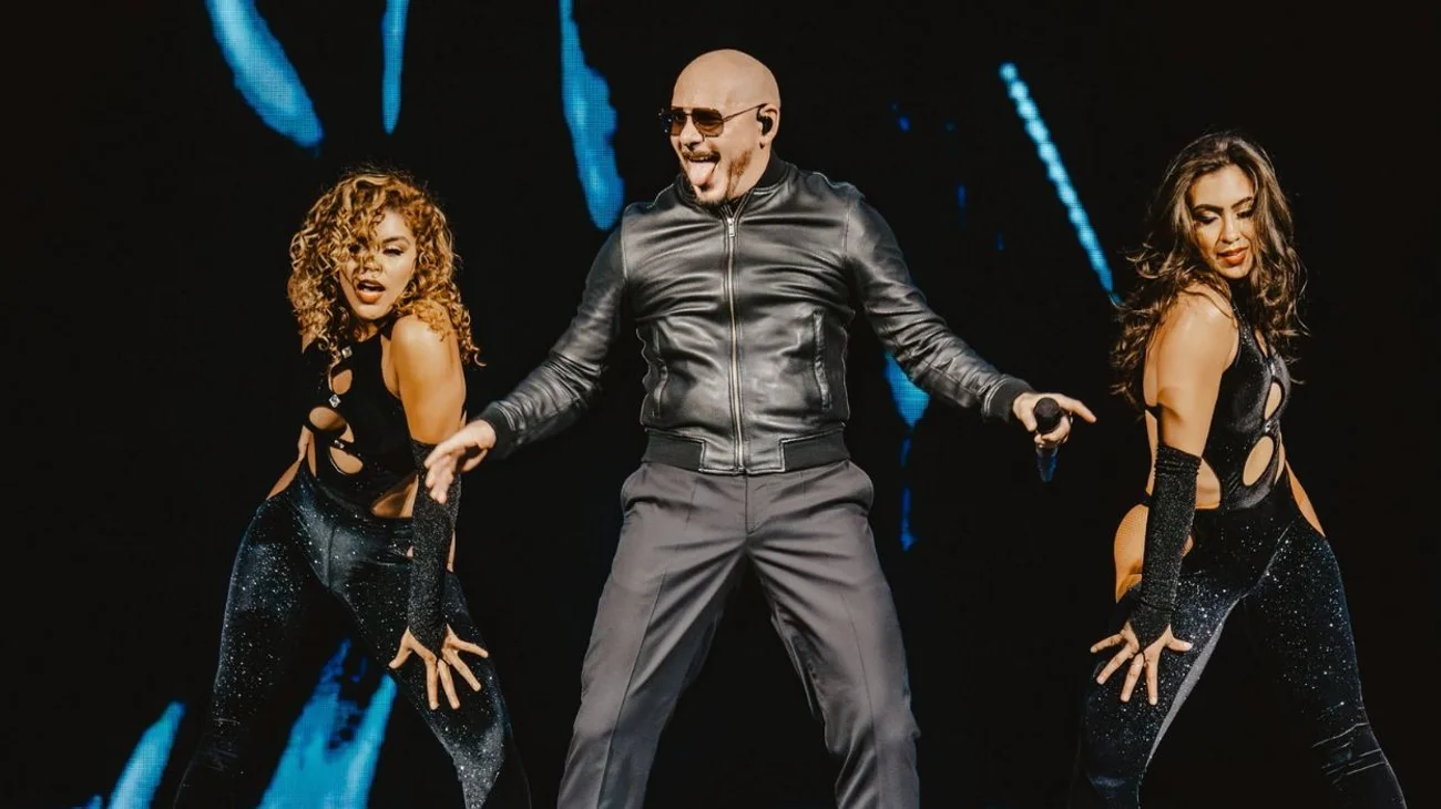 Pitbull marca sitios favoritos de Miami por aniversario de 'DALE'