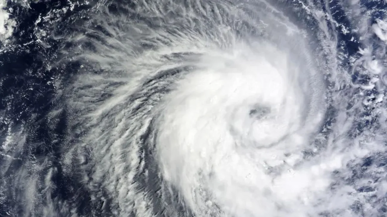 Prevén que huracán 'Erick' toque tierra entre miércoles y jueves