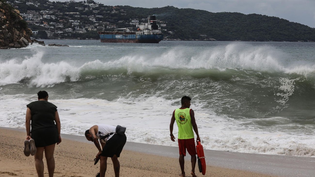 El huracán Priscilla se intensificará a categoría tres