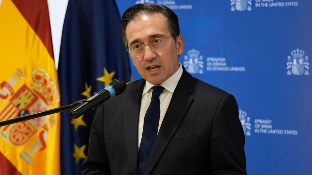 Propone España embargo de armas para detener la guerra en Gaza