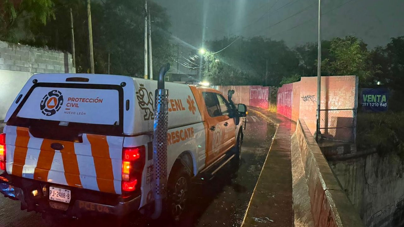 Lluvias dejan daños menores y saldo blanco en Nuevo León