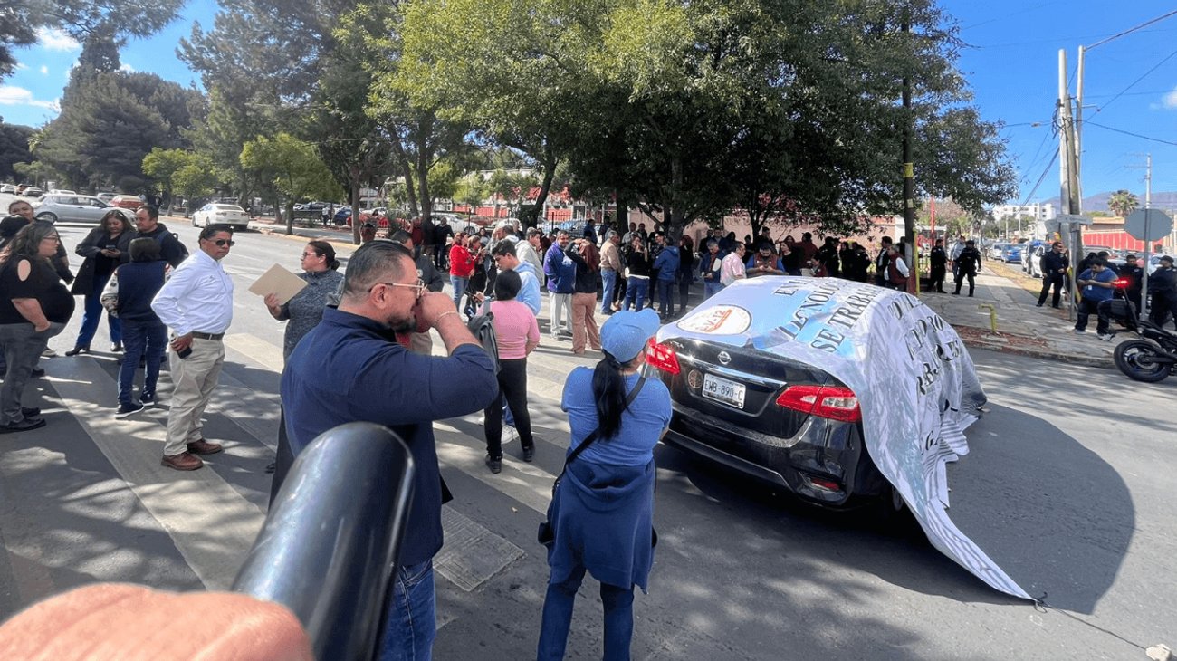 Protesta_laboral_paraliza_bulevar_Venustiano_Carranza_en_Saltillo_064ddb5df0