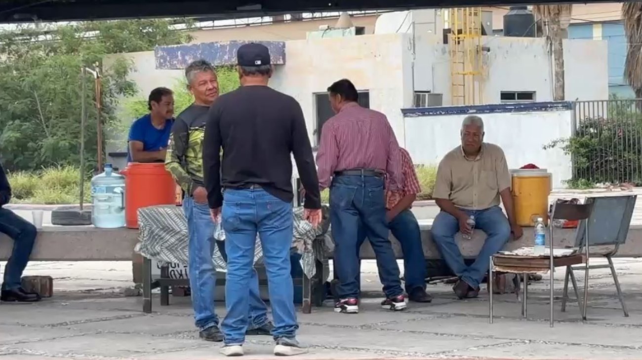 Rechazan trabajadores devolución de equipo de AHMSA 