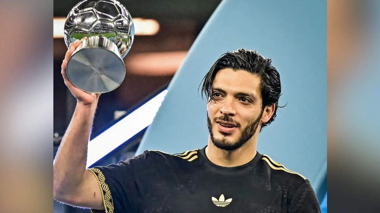 Raúl Jiménez se convierte en el tercer máximo goleador del TRI