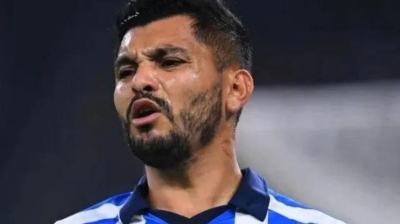 ¡Regañado! Rayados anuncia sanción contra 'Tecatito' Corona