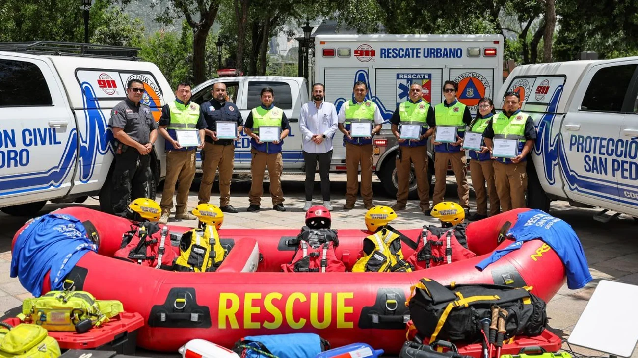 Reconocen_a_rescatistas_de_San_Pedro_por_labores_en_Texas_4fbfedd3cb