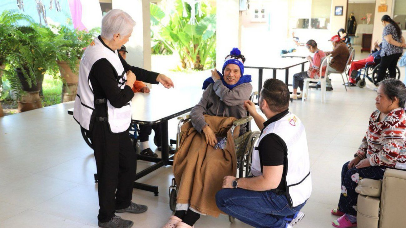 Refuerzan apoyo al adulto mayor con red de protección