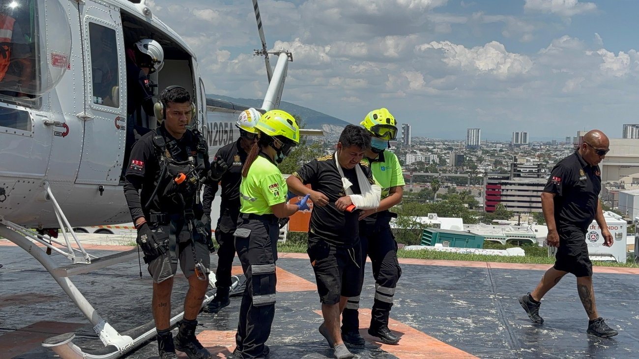 Rescatan_a_hombre_de_cascadas_de_la_Estanzuela_111f4b56c6